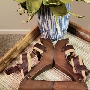 Steve Madden sandal.